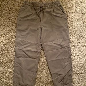 TNA Jogger from ARITZIA